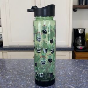 Infuser water bottle